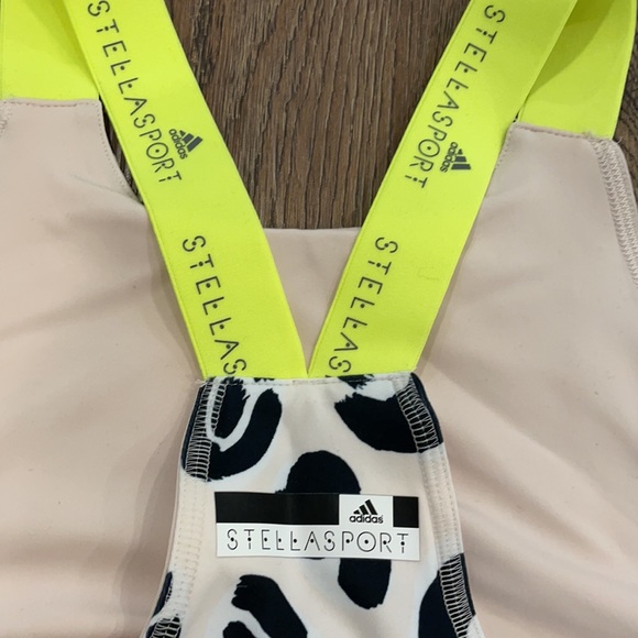 Adidas STELLASPORT workout top. - Picture 3 of 4